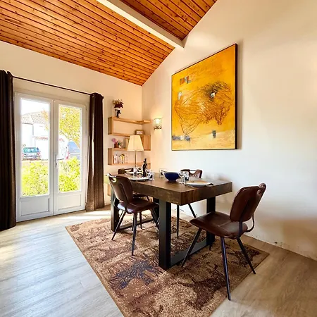 Holiday home La Paillotte, Jardin & Wifi Royan